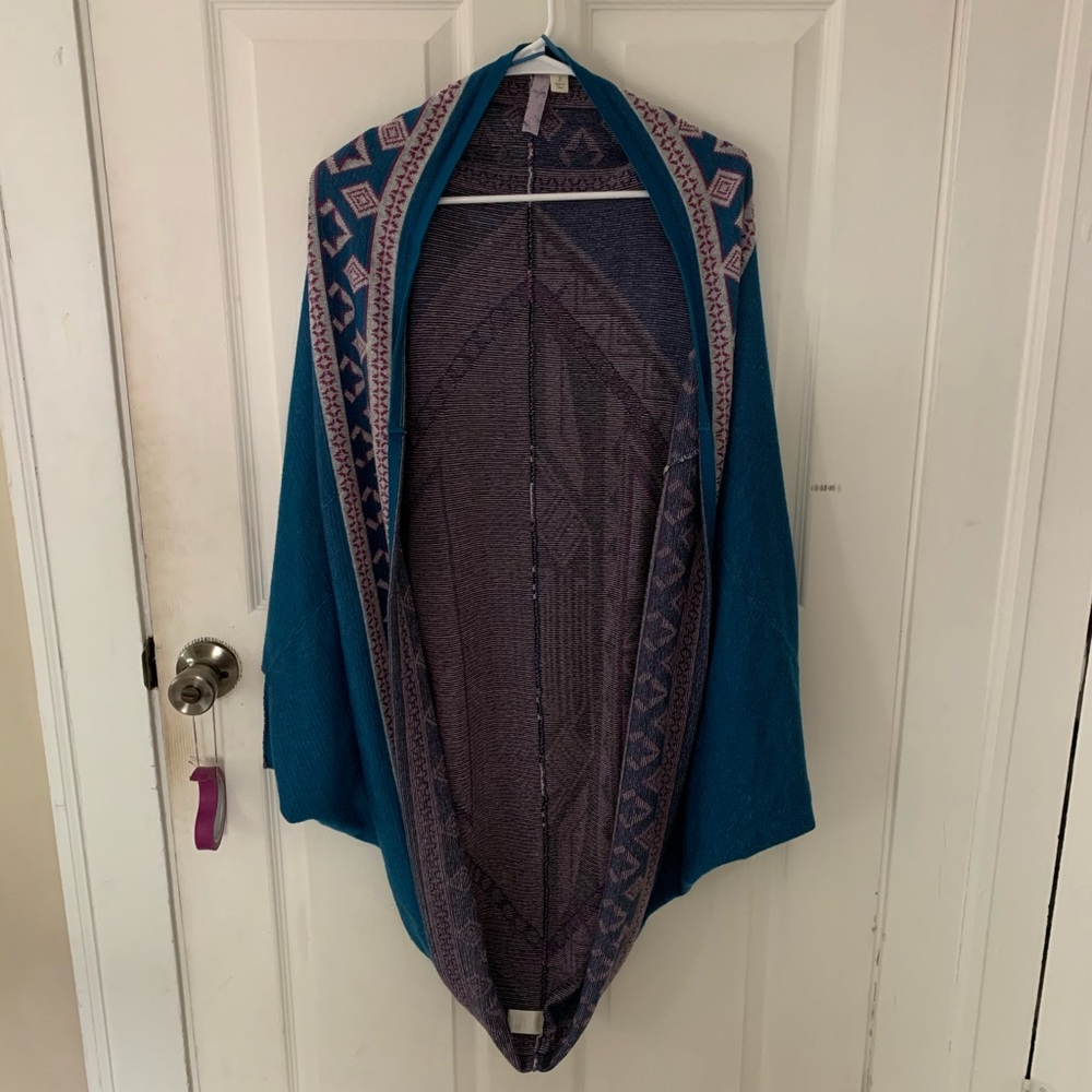 alya Caterpillar Tribal Cardigan